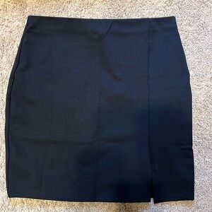 Women’s mini skirt with split